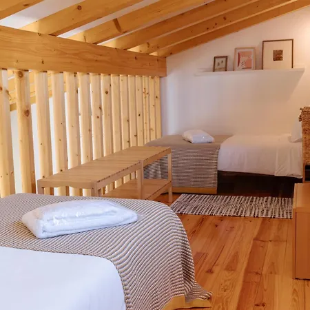 Ria De Aveiro By Mycelia Vila *